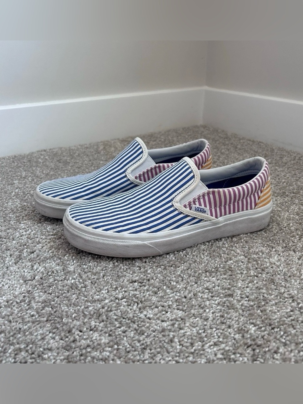 Vans Classic Slip-On Deck Club Multi Stripe Shoes Women’s 8 Men’s 6.5 - Picture 2 of 9